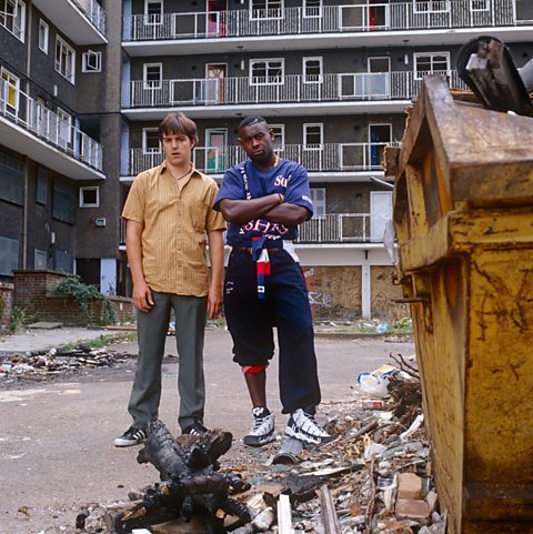 Jo Dow as Ross & David Harewood as McDuff in Macbeth On The Estate, 1997