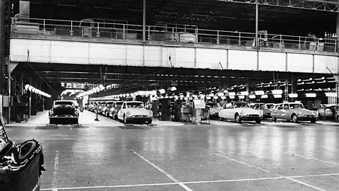 DS production peaked in 1970, with nearly 1.5m cars built all over the world (Heritage Image Partnership Ltd  / Alamy)