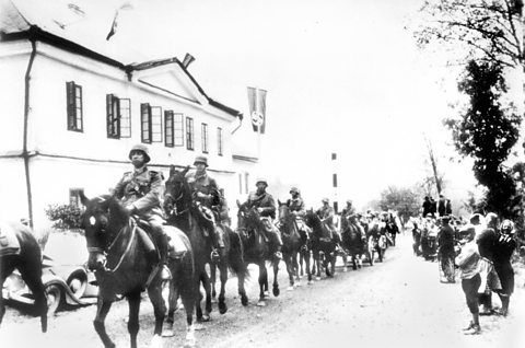 German troops march into Czechoslovakia