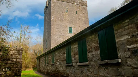 Steven Whiting Looking up at Yeats' castle (Credit: Steven Whiting)