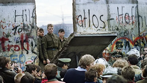 Gerard Malie/AFP/Getty Images A crossing point opens in the Berlin Wall, November 1989 (Credit: Gerard Malie/AFP/Getty Images)