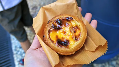 Travis/Pastry hand/Flickr/CC BY 2.0 A mouthful of joy (Credit: Travis/Pastry hand/Flickr/CC BY 2.0)