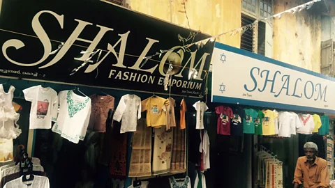 Alyssa Pinsker Shops welcome visitors with the Hebrew word for peace (Credit: Alyssa Pinsker)