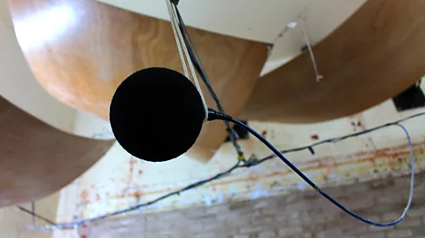 Chris Baraniuk A recording microphone in the testing lab at Salford (Credit: Chris Baraniuk)