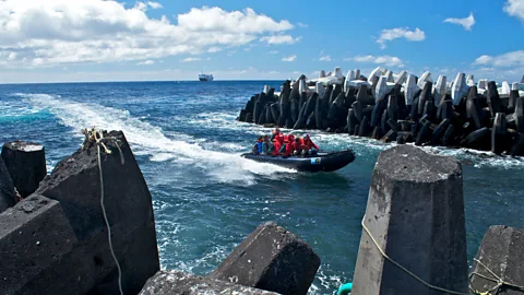 Brian Gratwicke/Flickr/CC-BY-2.0 Tristan Da Cunha can exclusively be reached by boat (Credit: Brian Gratwicke/Flickr/CC-BY-2.0)