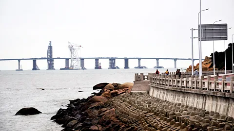 Zhenghua Zhuhai China Construction continues on the Hong Kong-Zhuhai-Macau bridge (Credit: Zhenghua Zhuhai China)