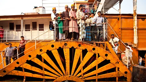 Marcia Chambers/Alamy All aboard the Bangladeshi Rockets (Credit: Marcia Chambers/Alamy)