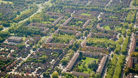 Paul White - UK Cities/Alamy Stock Photo Milton Keynes is the last of Britain’s New Towns; it is laid out on a generous grid of avenues (Credit: Paul White - UK Cities/Alamy Stock Photo)