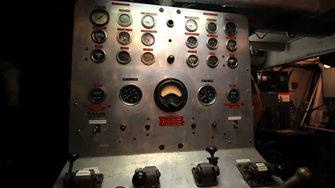 Chris Baraniuk An old control panel on the Manisee, Eldred's treasure-hunting ship (Credit: Chris Baraniuk)