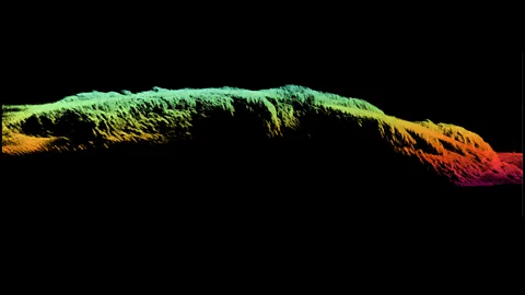 Coda Octopus/NOAA A sonar profile of the SS City of Rio De Janeiro, off the coast of San Francisco. The bow can be seen at the left, the hull and stern on the right (Credit: Coda Octopus/NOAA)