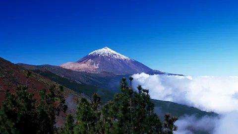 Kreder Katja/ Prisma Bildagentur AG/Alamy The mountain of Teide is on the neighbouring island of Tenerife (Credit: Kreder Katja/ Prisma Bildagentur AG/Alamy)