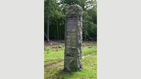 Imagestate Media Partners Limited - Impact Photos/Alamy A memorial to Willett stands in Petts Wood (Credit: Imagestate Media Partners Limited - Impact Photos/Alamy)