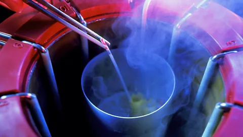 SPL Cryogenic storage can keep sperm ready for when it is needed (Credit: SPL)
