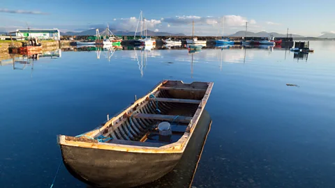 Gareth McCormack/Alamy A currach in Clew Bay (Credit: Gareth McCormack/Alamy)