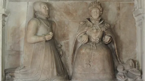 Colin Ward/Jenny Lawrence/Herefordshire Churches A 16th-Century memorial in Bacton Church, Herefordshire shows Queen Elizabeth I with one of her favourite courtiers (Credit: Colin Ward/Jenny Lawrence/Herefordshire Churches)