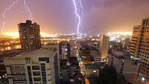 Raizel Kiong/ Flickr Roughly 100 lightning bolts strike the Earth every second (Credit: Raizel Kiong/ Flickr)