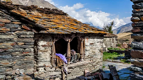 Himanshu Khagta Six ancient villages have lain abandoned in the Western Himalayan valley (Credit: Himanshu Khagta)