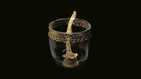 Artscatter Renaissance astronomer Galileo Galilei’s thumb and middle finger are now on display in Florence (Credit: Artscatter)