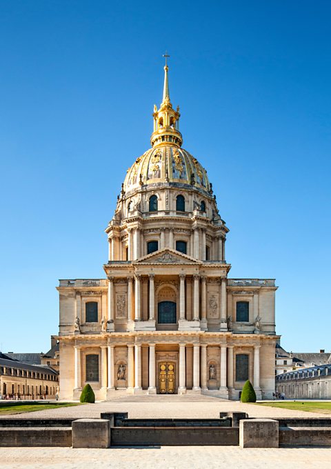 Hôtel National des Invalides, Paris, c.1671-76, Eric Nathan / Alamy Stock Photo