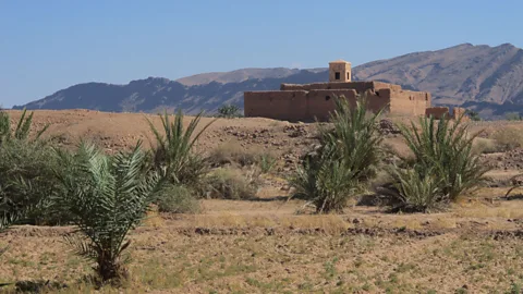 Sandrine Ceurstemont With around 330 days of sunshine a year, the region around Ouarzazate - a city nicknamed the door to the desert - is an ideal location (Credit: Sandrine Ceurstemont)