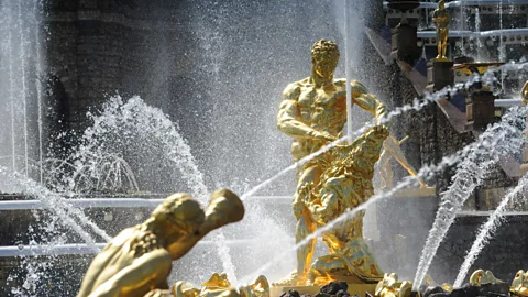 Alamy Samson Fountain, Peterhof, St Petersburg