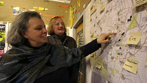 Chris Baraniuk Campaigners Ludwig Wasmus and Ursula Schönberger help run an anti-nuclear information centre in the local village (Credit: Chris Baraniuk)