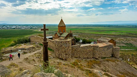 Rodolfo Contreras Christianity, armenia