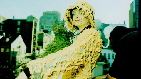 Cosimo Cavallaro The sculptor Cosimo Cavallaro draped Twiggy in Cheese Whiz as a comment on the ephemeral nature of fashion (Credit: Cosimo Cavallaro)