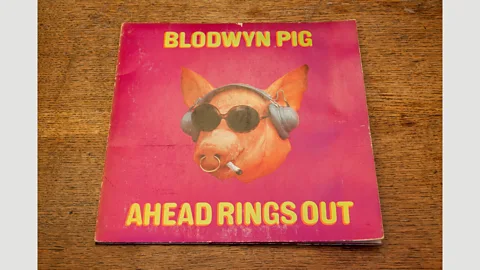 Alamy Blodwyn Pig’s first album cover featured a bright pink pig in sunglasses (Credit: Alamy)