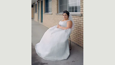 Alec Soth Soth photographed Melissa at Flamingo Inn as part of his Niagara series (Credit: Alec Soth)