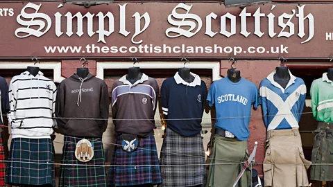 Alamy As this store on Edinburgh’s Royal Mile shows, clan connections can make for good business (Credit: Alamy)