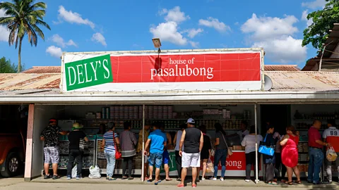 Yooran Park/Alamy ‘Pasalubong’ has its roots in the word ‘salubong’, which means ‘meet’ or ‘welcome’ (Credit: Yooran Park/Alamy)