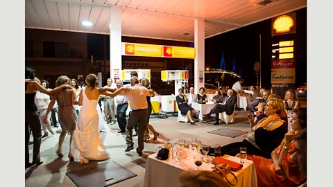 Nick Hannes Gas station wedding, Rio, Greece [Mediterranean #16] (Credit: Nick Hannes)