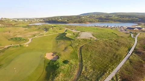 Eliana Alvarez Martinez View of a golf course on Cape Breton Island, Nova Scotia (Credit: Eliana Alvarez Martinez)