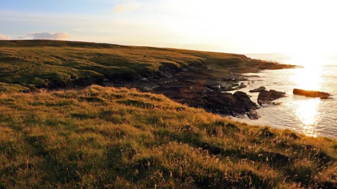 Mike MacEacheran Evening approaches Eynhallow (Credit: Mike MacEacheran)