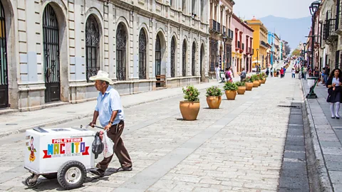 Madeleine Jettre/Alamy The author learned that ‘ahorita’ shouldn’t be taken literally while waiting for ice cream to arrive (Credit: Madeleine Jettre/Alamy)