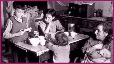 1953: Slum living conditions 1