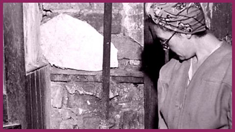 1953: Slum living conditions 2