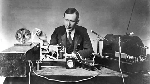 Ann Ronan Pictures/Print Collector/Getty Images It was one of Marconi’s radios that received wireless transmissions from the sinking RMS Titanic (Credit: Ann Ronan Pictures/Print Collector/Getty Images)