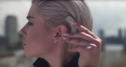 Canaria/Alex Moss “Ear pieces are so comfortable because there are loads of nerve endings on the lobe but not around the ear concha,” says Alex Moss, creator of Canaria (Credit: Canaria/Alex Moss)