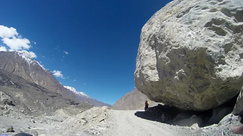 Vanessa Nirode Shimshal Valley Road is considered one of the world’s most dangerous (Credit: Vanessa Nirode)