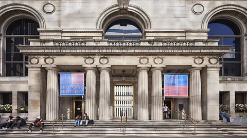 Greg Inda Glowing neon tubes at the Chicago Cultural Center's entrance are inspired by the Pedway's fluorescent lighting (Credit: Greg Inda)