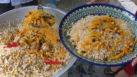 Amanda Ruggeri Oshi palav being served (Credit: Amanda Ruggeri)