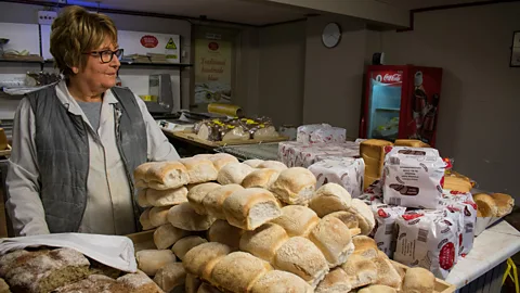 Amanda Ruggeri Selling blaas at the shop at Hickey's in Waterford (Credit: Amanda Ruggeri)