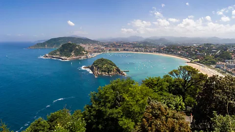 Siqui Sanchez/Getty Images It takes at least two years for eel hatchlings to drift from the Sargasso Sea to Spain’s Atlantic coast (Credit: Siqui Sanchez/Getty Images)