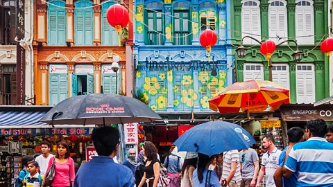 Maremagnum/Getty Images Singaporeans hate missing out and love a bargain (Credit: Maremagnum/Getty Images)