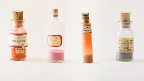 Pascale Georgiev for Atelier Éditions Pigments from the Forbes Collection include Cadmium Scarlet, Madder Lake, Kidney Haematite and Black made from Calcined Pig Bones (Credit: Pascale Georgiev for Atelier Éditions)