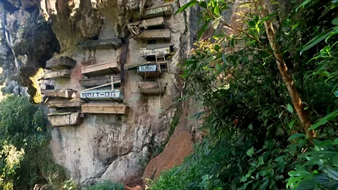 Steve Paton Philippines, hanging coffins, Igorot