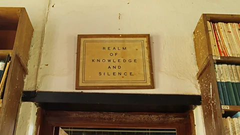 Rachel Nuwer A sign asks for quiet in the Amani library (Credit: Rachel Nuwer)