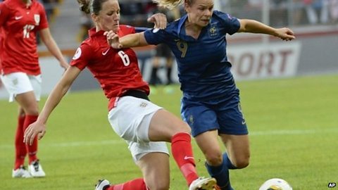 BBC Scotland - BBC Scotland - ‘Girls are absolutely good enough’ — how
